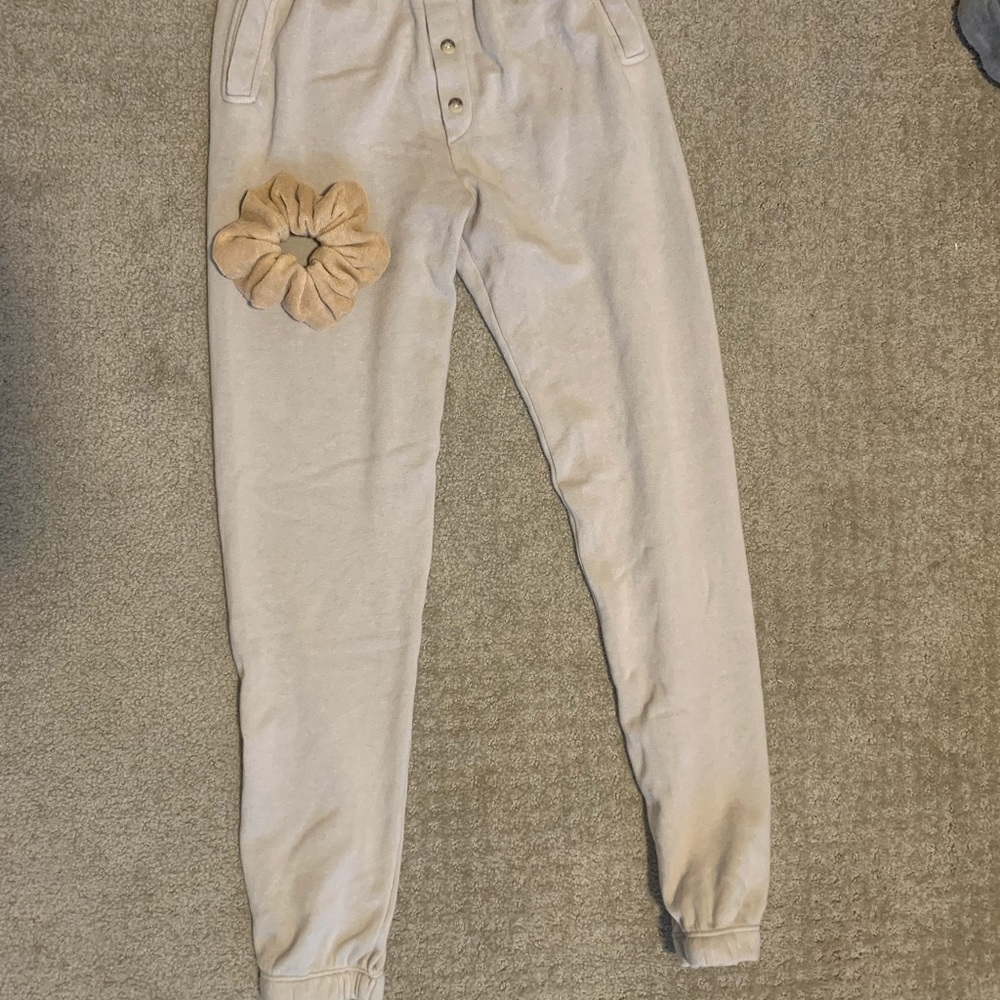 DONNI xs vintage fleece jogger and scrunchie